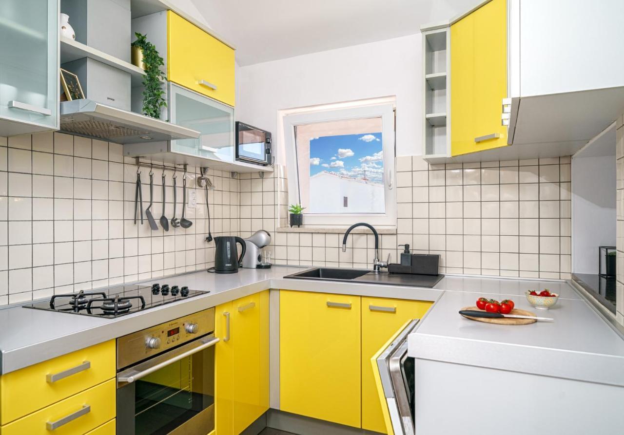 Family Petrov Apartments 沃迪切 外观 照片