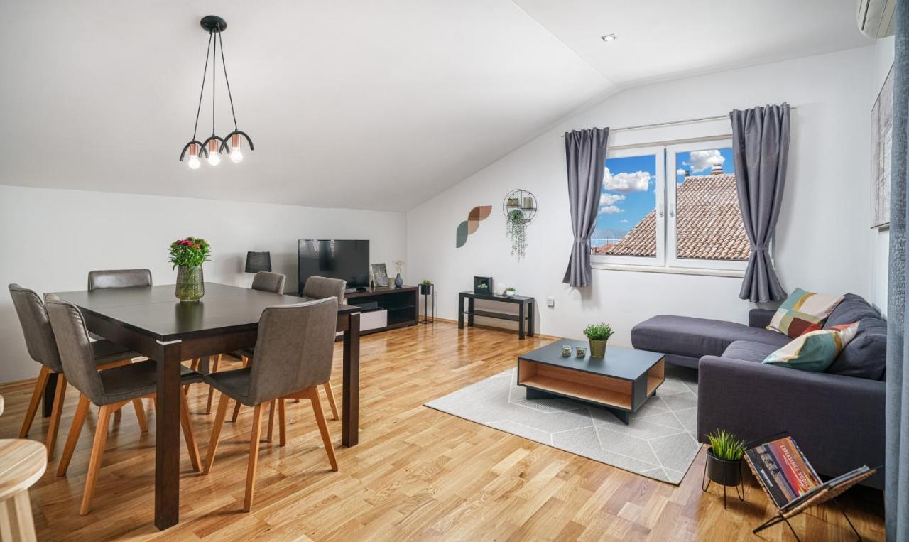 Family Petrov Apartments 沃迪切 外观 照片