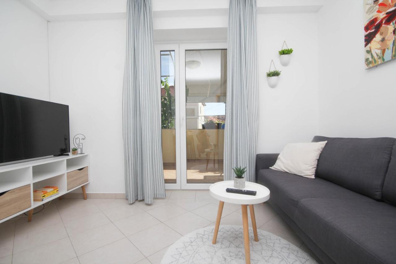 Family Petrov Apartments 沃迪切 外观 照片
