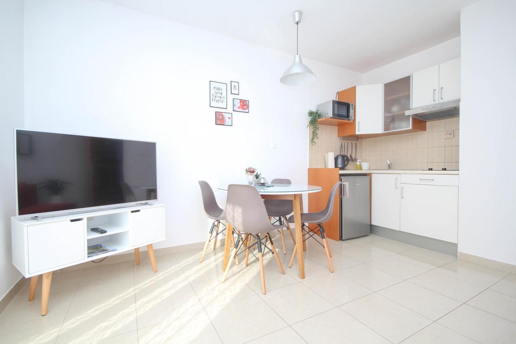 Family Petrov Apartments 沃迪切 客房 照片