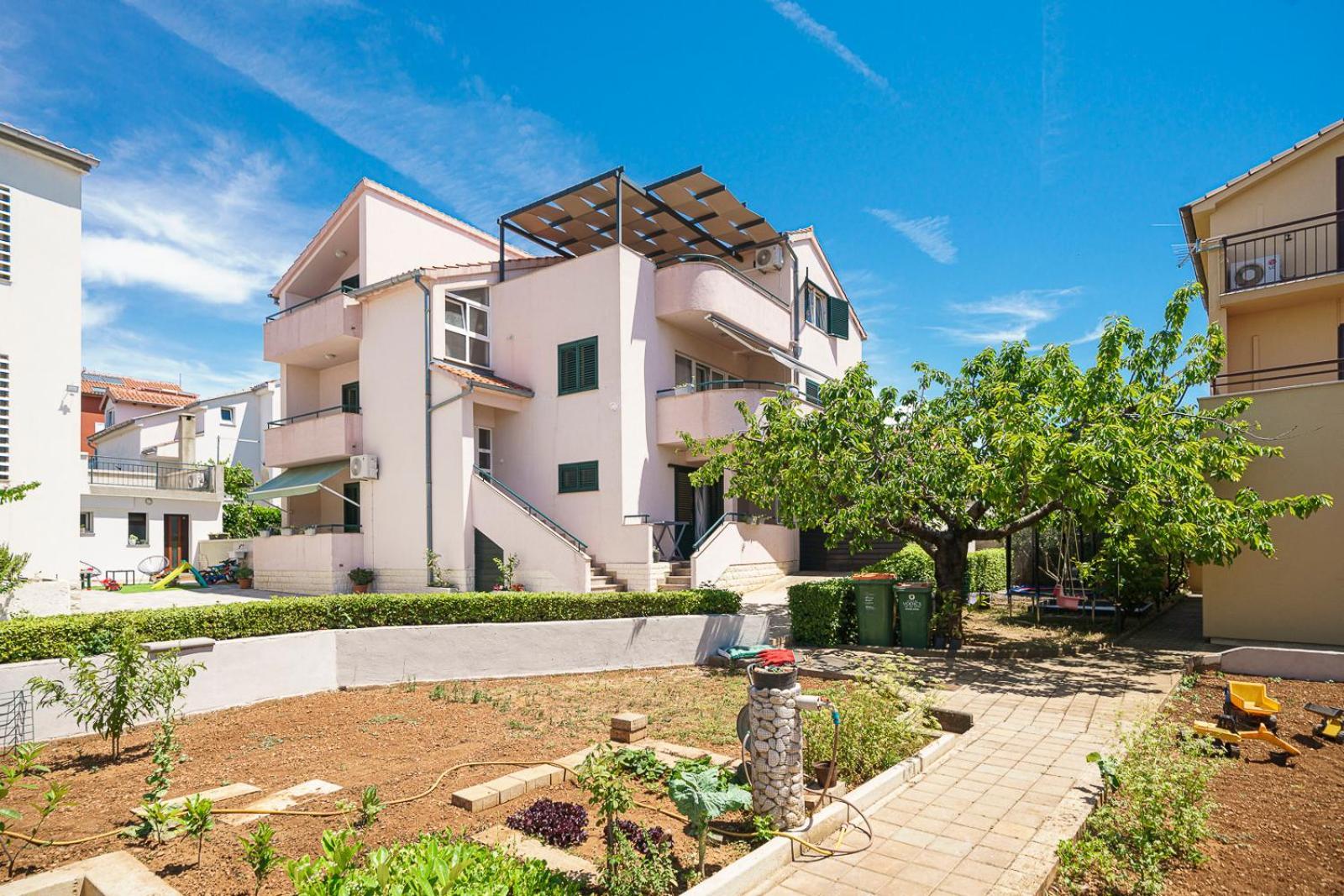 Family Petrov Apartments 沃迪切 外观 照片