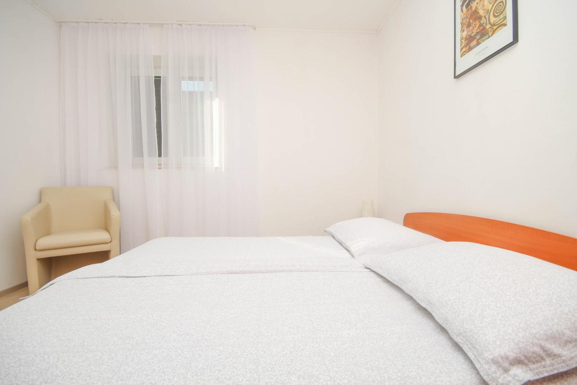 Family Petrov Apartments 沃迪切 客房 照片